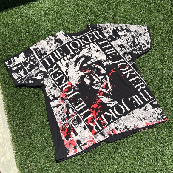 ‘19 DC Comics Full Print Joker Black Tee - Picture 2 of 5